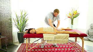 Fun With Masseurs Prick - Sara Luvv