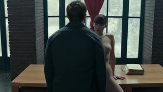 Jennifer Lawrence Spreads her Pussy to Fuck