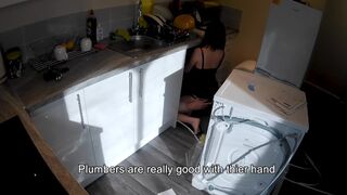 Horny Wifey Seduces Plumber in the Kitchen while Hubby at Work