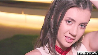 Lina Luxa - Lux Life In Hd