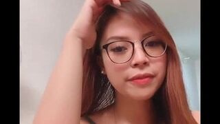Live Attractive Awek Melayu tetek besar