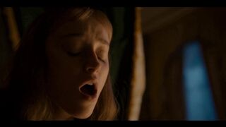 Phoebe Dynevor Bridgerton All Sex Scenes