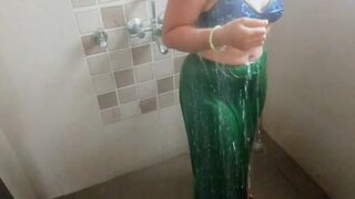 Indian Stepmom Bathroom Sex