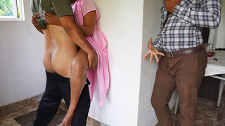 ගැණි ගෙන්නගත්ත හොරමිනිහා මාට්ටු Sri lankan cuck-old fiance watch her wifey sex fuck with his friend
