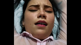 Sexo duro de hermanastro gay y Kitty Dj