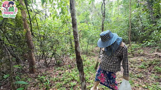 Oriental teenagers get lost in the forest and get horny, so they have sex.