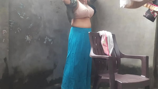Wifey bathing outdoor yard