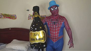 Stunning enormous-bootied stepmother celebrates New Year's by swallowing Spider-Fiance's prick