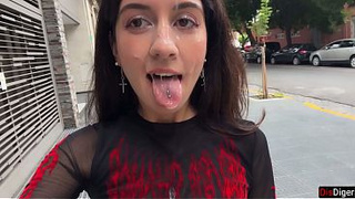 Can you Sperm on my Face on First Date? - Public Cumwalk on Street