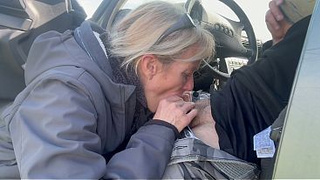 BJ IN THE CAR - I WANT TO BLOW YOUR ROD HERE AND NOW, SPUNK IN MY MOUTH