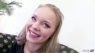 Tiny blonde small Breasts Bitch Suzi Pick Up for no condom Casting Fuck