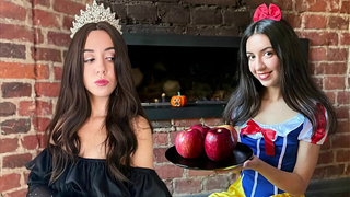 Snow White Has Sex With a Gnome in Secretly watching from the Queen on Halloween