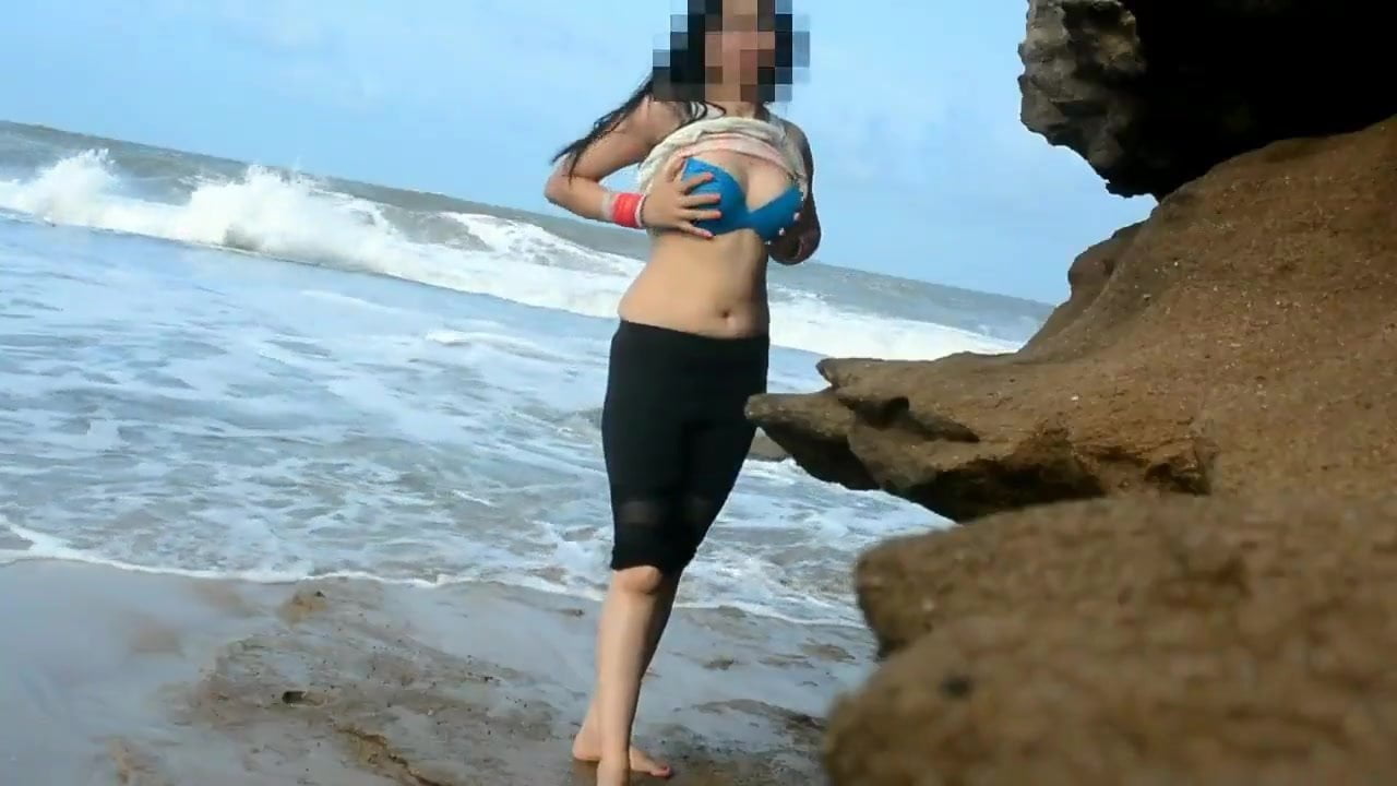 Video : Real indian swinger couple pankhuri kunal at beach Porn Video