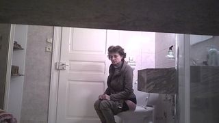mature toilette