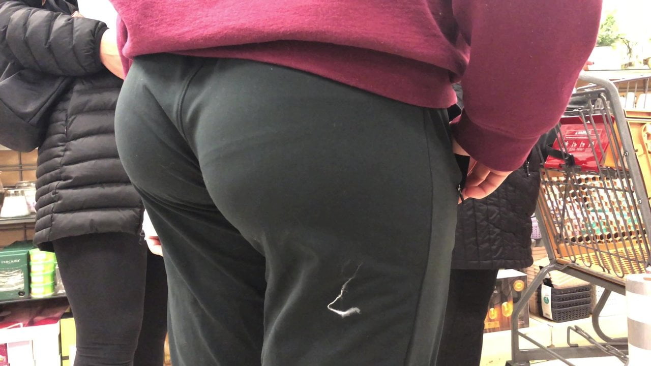 Sweats in Crack Candid Booty Pornn Video foto