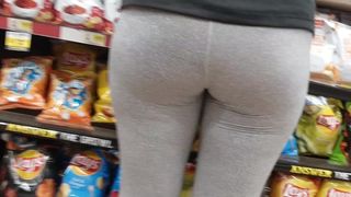 SEXY LATINA PAWG IN GREY YOGA PANTS